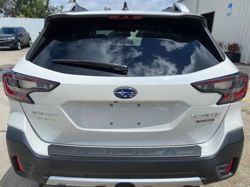 Used 2020 Subaru Outback Touring w/ Popular Package #2 AWD/4WD image 4