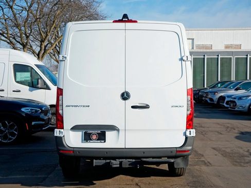 Used 2026 Mercedes-Benz Sprinter 2500 image 4