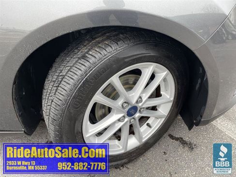 Used 2017 Ford Focus SE image 27