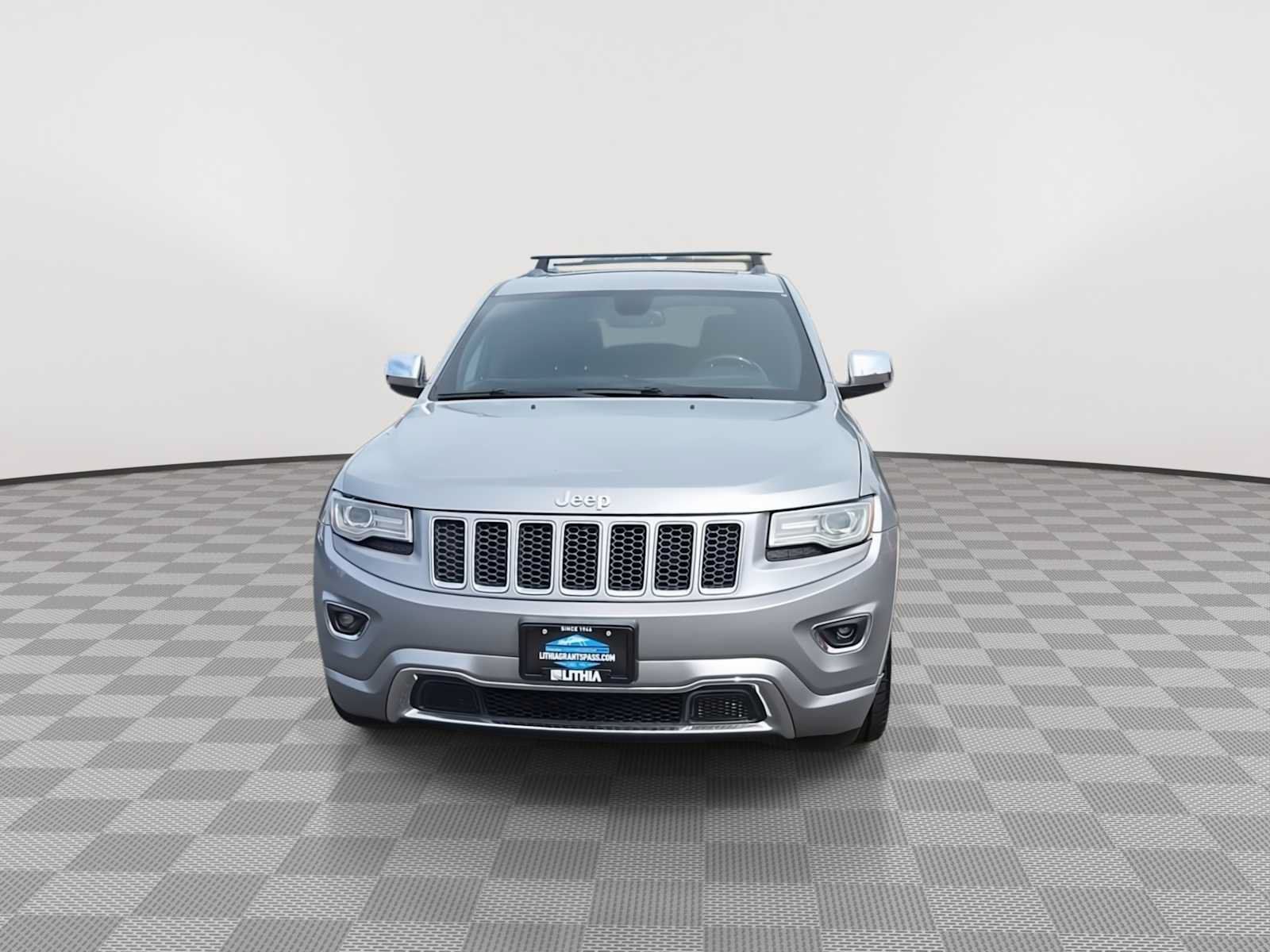 Used 2014 Jeep Grand Cherokee Overland AWD/4WD image 3