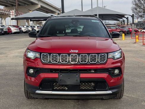 Used 2025 Jeep Compass Limited image 10