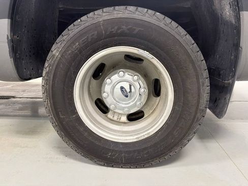 Used 2014 Ford F350 Lariat w/ Lariat Ultimate Package AWD/4WD image 12
