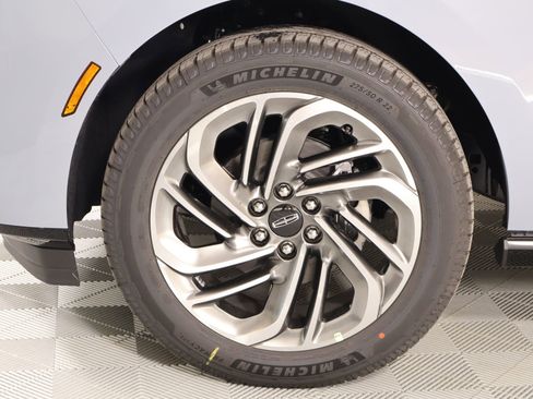 New 2026 Lincoln Navigator Reserve AWD/4WD image 20