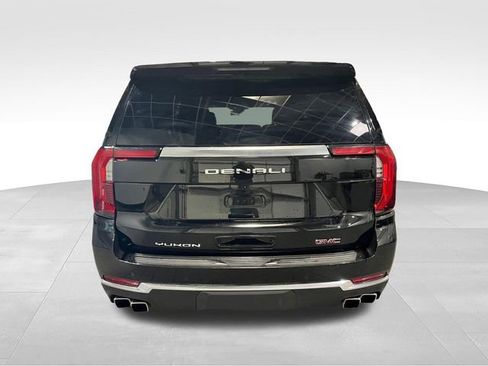 Used 2025 GMC Yukon XL Denali AWD/4WD image 6