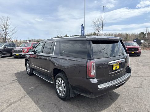 Used 2017 GMC Yukon XL Denali w/ Open Road Package AWD/4WD image 8