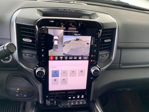 New 2026 RAM 2500 Laramie w/ Night Edition AWD/4WD image 39