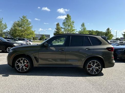 New 2026 BMW X5 xDrive40i w/ M Sport Package AWD/4WD image 6