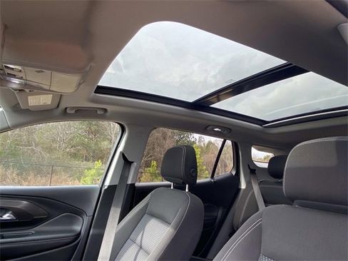 Used 2022 GMC Terrain SLE w/ Driver Convenience Package image 23