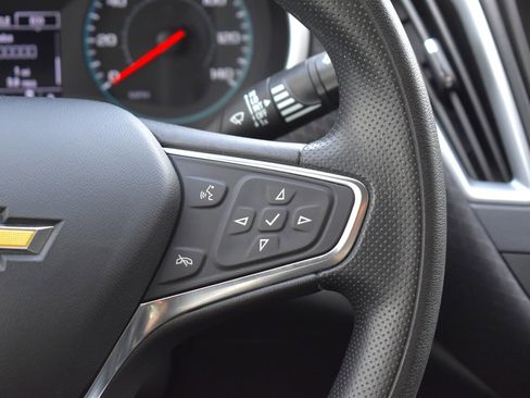 Used 2023 Chevrolet Malibu LT image 17