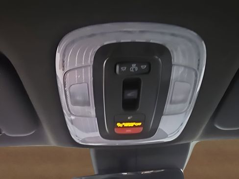 Certified 2025 Hyundai Elantra Limited image 30