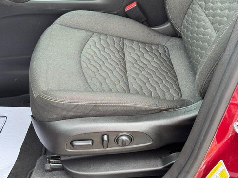 Used 2020 Chevrolet Equinox LT FWD image 22