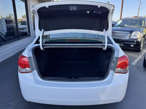 Used 2012 Chevrolet Cruze LS w/ Connectivity Package FWD image 24