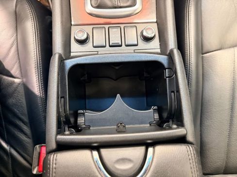 Used 2012 INFINITI EX35 Journey w/ Premium Pkg image 31