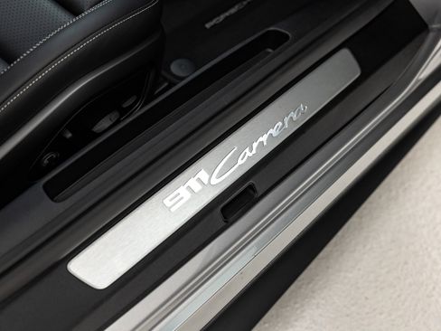 Used 2020 Porsche 911 Carrera image 30