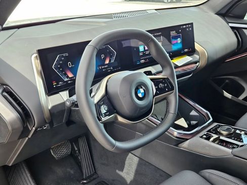 Used 2025 BMW X3 xDrive30i image 3