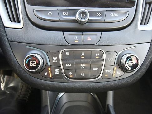 Used 2025 Chevrolet Malibu LT FWD image 26