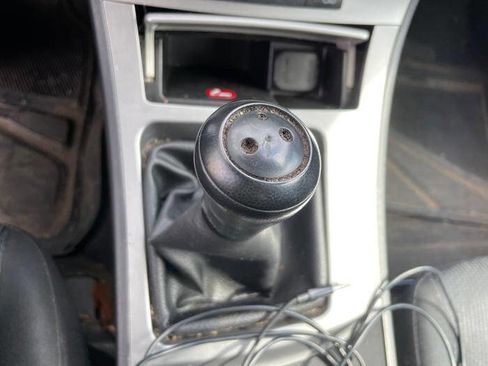 Used 2011 MAZDA MAZDA3 i Touring FWD image 36