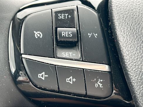 Used 2023 Ford Escape Active w/ Cold Weather Package FWD image 17