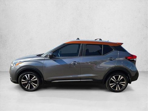 Used 2019 Nissan Kicks SR w/ Exterior Package image 9