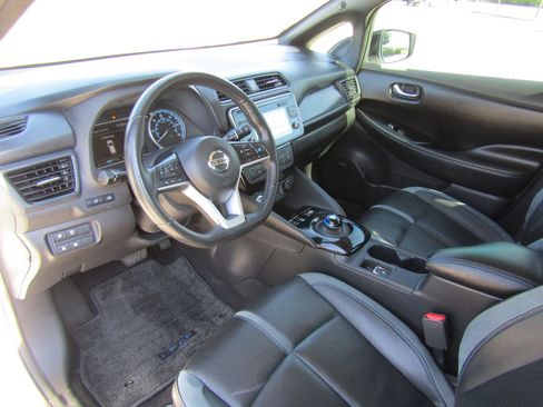 Used 2019 Nissan Leaf SL w/ SL Technology Package image 29