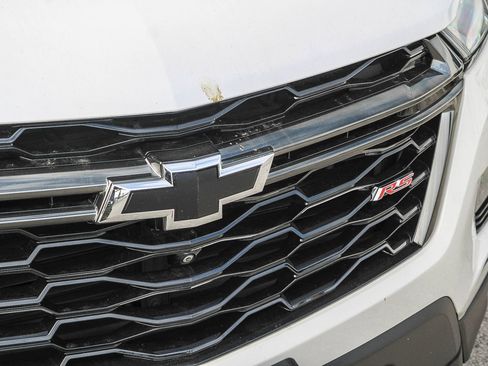 Used 2022 Chevrolet Traverse RS w/ LPO, Floor Liner Package FWD image 11