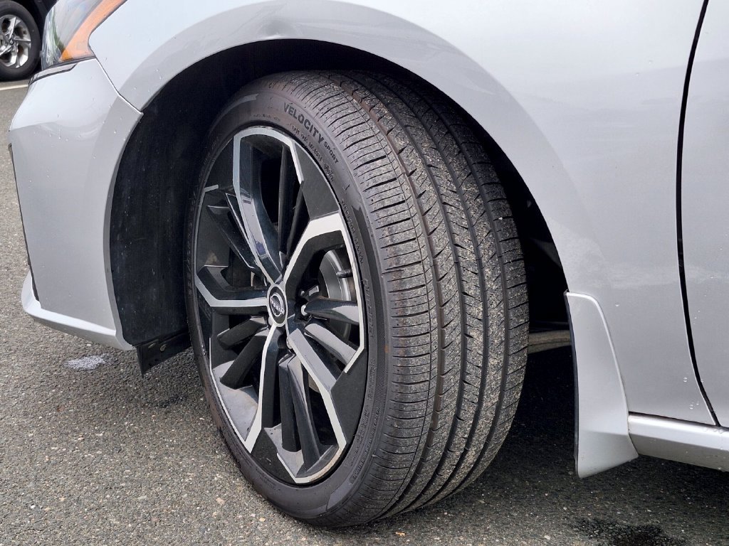 Used 2023 Nissan Altima 2.5 SR FWD image 30