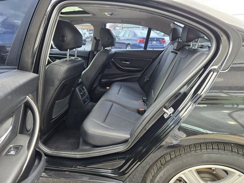 Used 2017 BMW 320i xDrive PREMIUM/WINTER w/ Premium Package image 8