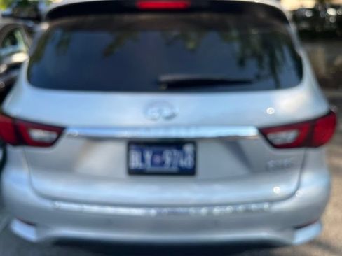 Used 2020 INFINITI QX60 Luxe w/ Essential Package FWD image 5