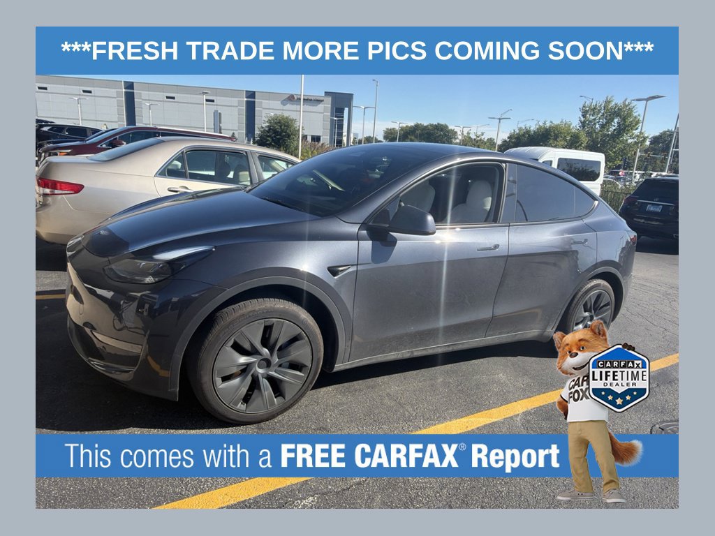 Used 2025 Tesla Model Y Long Range RWD image 1
