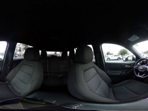 Used 2025 Chevrolet Equinox LT image 42