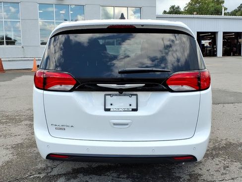 New 2027 Chrysler Pacifica LX FWD image 5