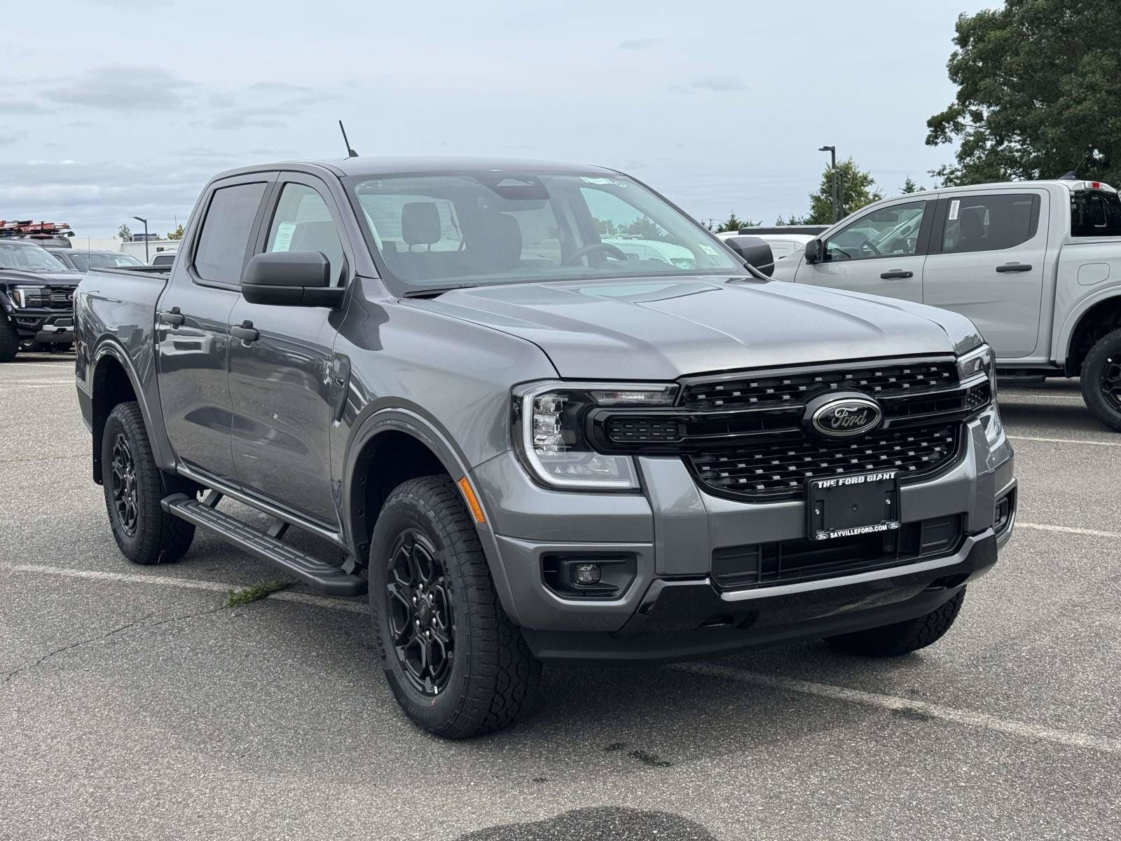 New 2026 Ford Ranger XLT w/ Black Appearance Package AWD/4WD image 2
