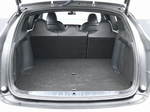 Used 2021 Tesla Model X Performance image 14