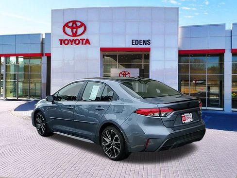 Certified 2022 Toyota Corolla SE w/ SE Premium Package image 5