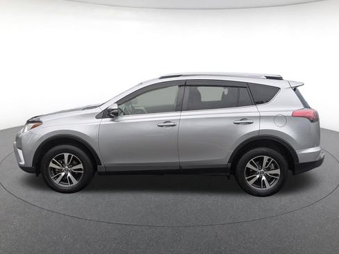 Used 2018 Toyota RAV4 XLE FWD image 15