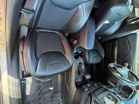 Used 2021 Jeep Cherokee Latitude Plus image 11