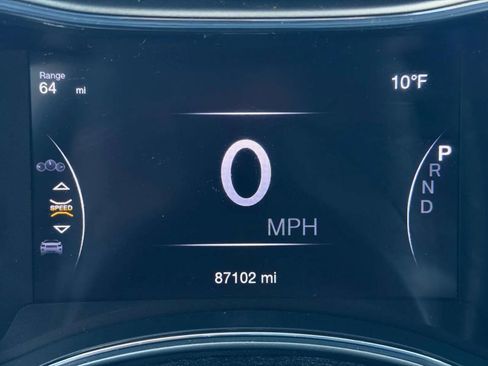 Used 2017 Jeep Grand Cherokee Altitude image 18