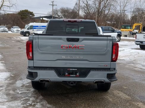 Used 2024 GMC Sierra 1500 AT4 w/ Technology Package image 13
