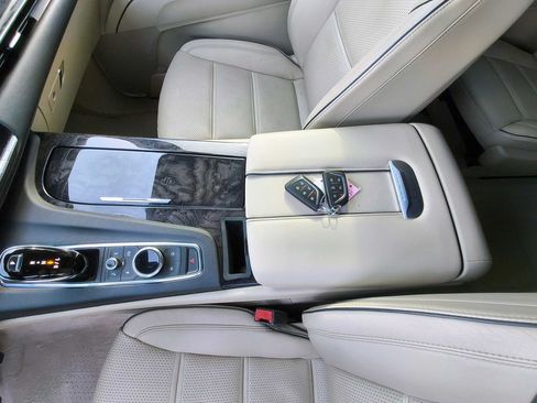 Used 2021 Cadillac Escalade ESV Premium Luxury w/ Performance Package RWD image 11