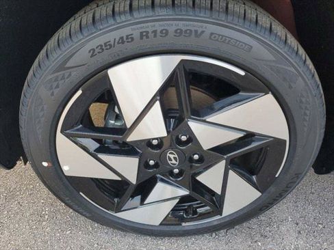 New 2024 Hyundai Kona Limited FWD image 6