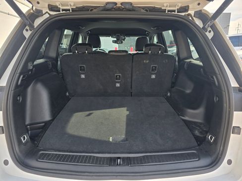 Used 2024 Jeep Grand Cherokee Altitude image 27