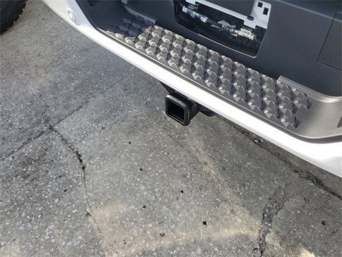 New 2025 GMC Canyon Elevation w/ Convenience Package image 9