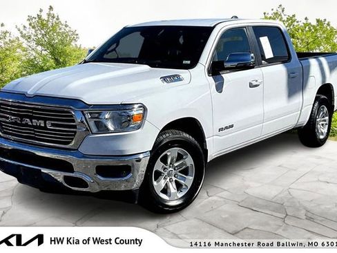 Used 2024 RAM 1500 Laramie AWD/4WD image 1