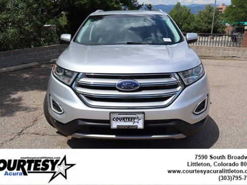 Used 2018 Ford Edge Titanium w/ Technology Package AWD/4WD image 2