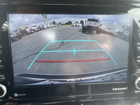 Used 2022 Toyota Corolla SE FWD image 20