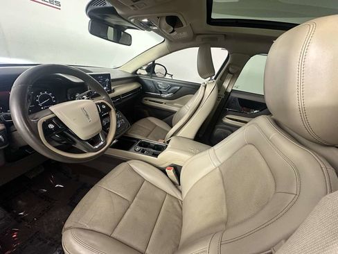 Used 2021 Lincoln Corsair FWD w/ Premium Package image 21