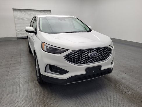 Used 2024 Ford Edge SEL image 14