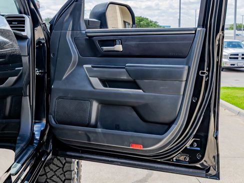 Used 2025 Toyota Tundra SR5 AWD/4WD image 35
