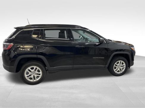 Used 2021 Jeep Compass Sport w/ Cold Weather Group AWD/4WD image 6