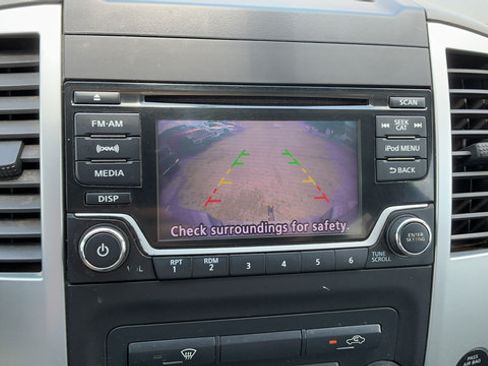 Used 2018 Nissan Frontier SV RWD image 14